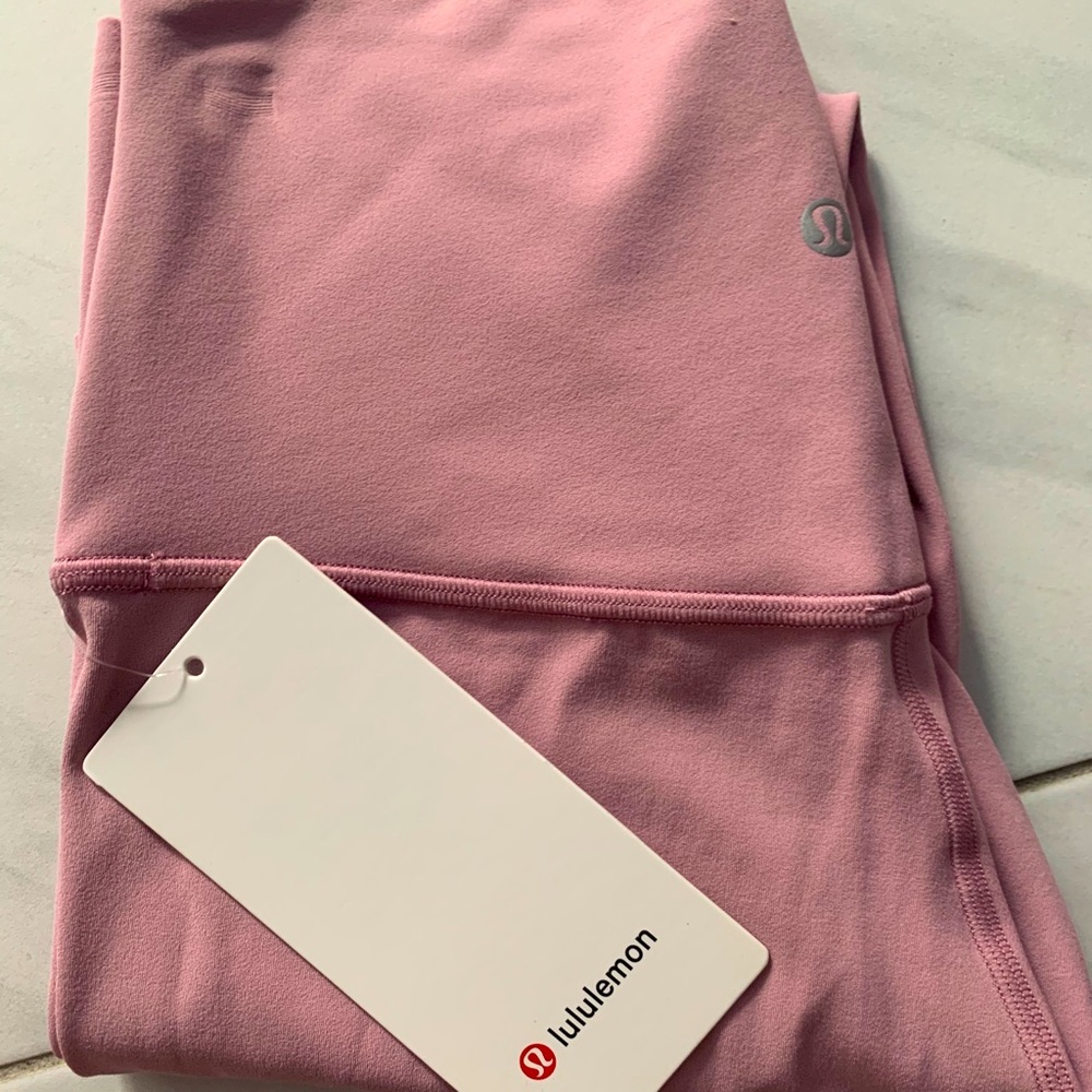 **SOLD*****NWT lululemon Pink Taupe Align 6, 25”
